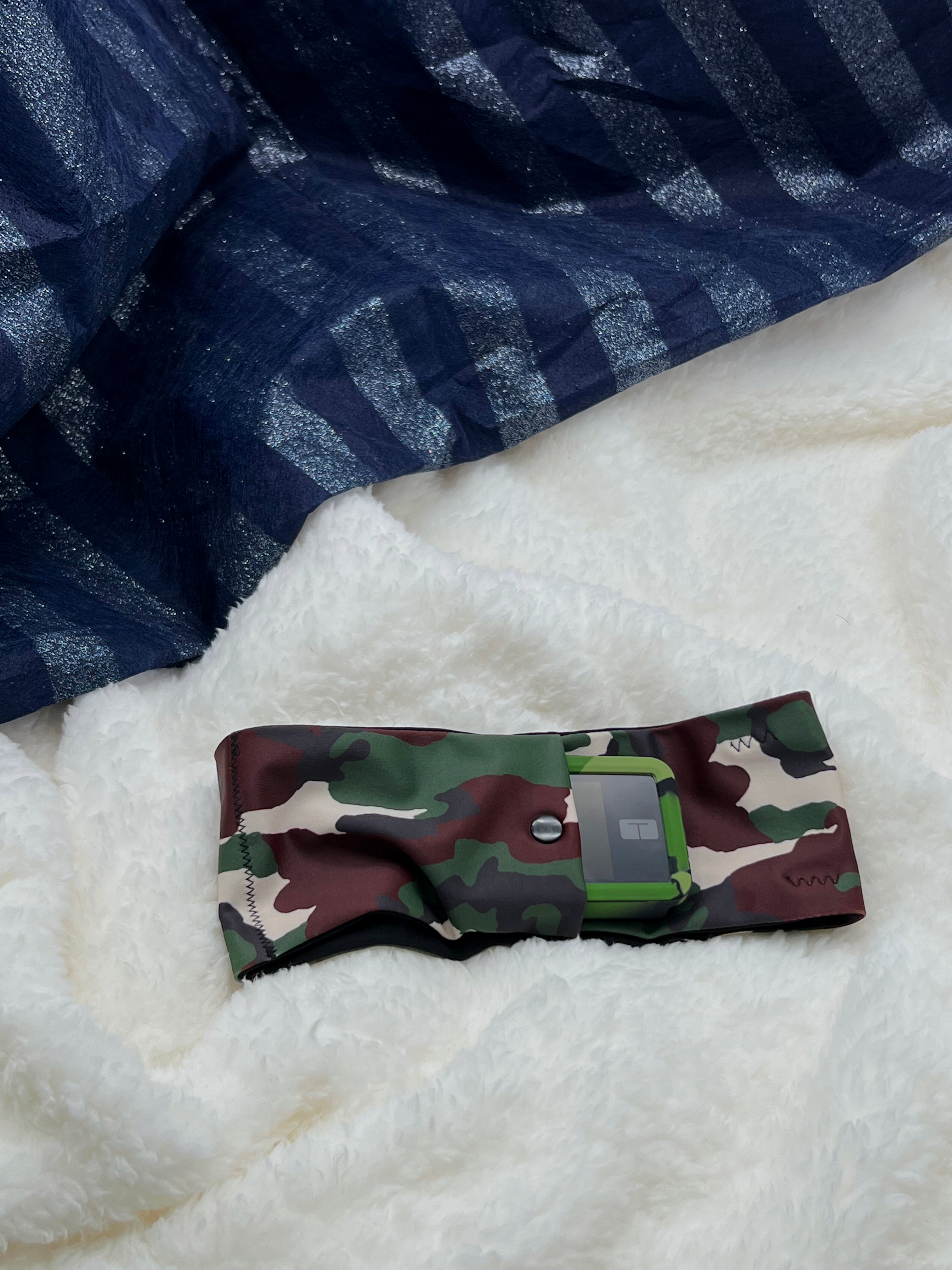 Camo_super_slim_pump_pouch