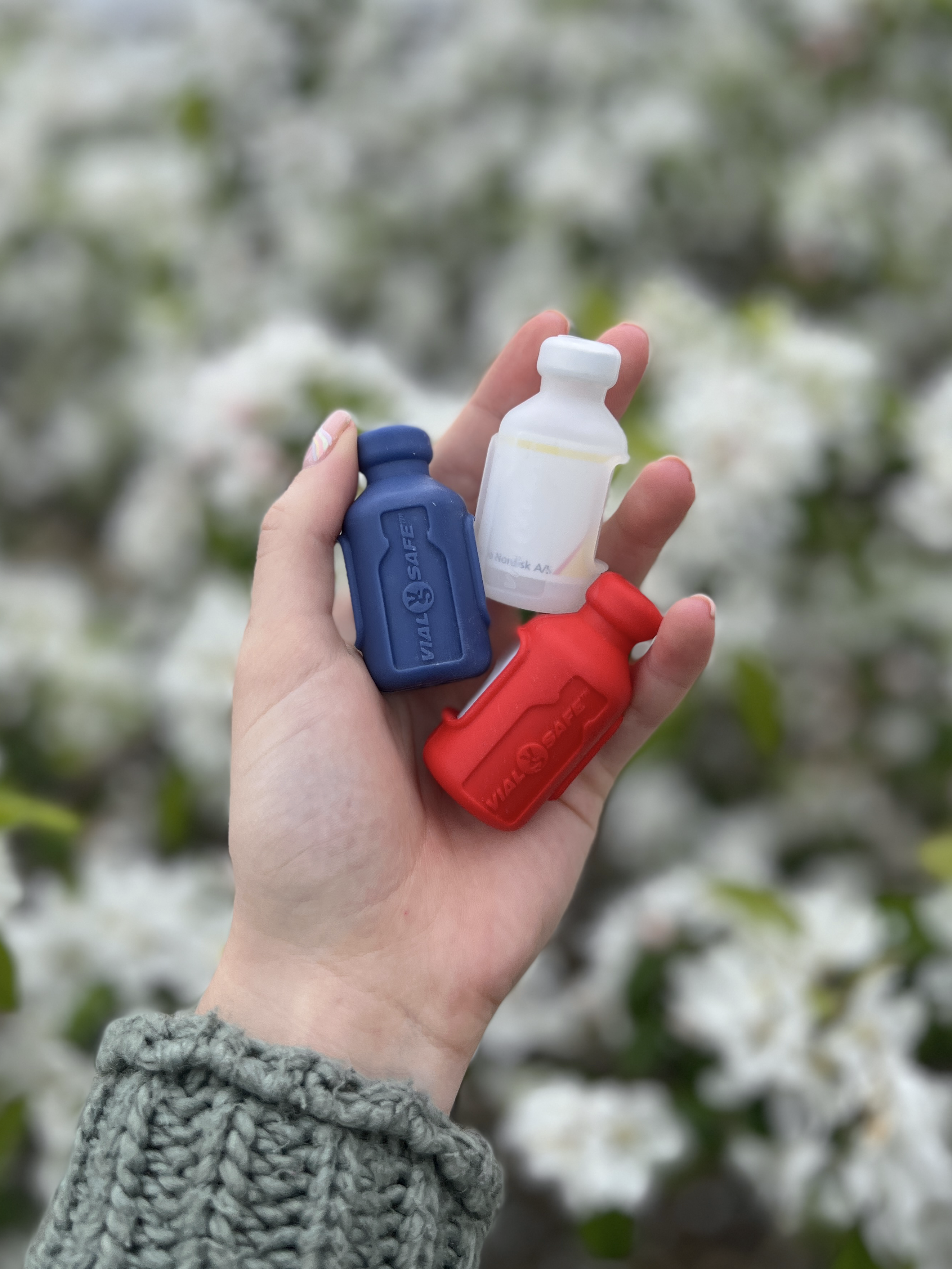 Vialsafe_red_clear_blue